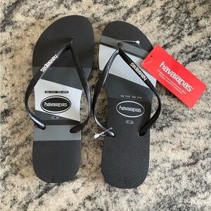 Havaianas Black & Gray Striped Women’s Flip Flops Size 11-12